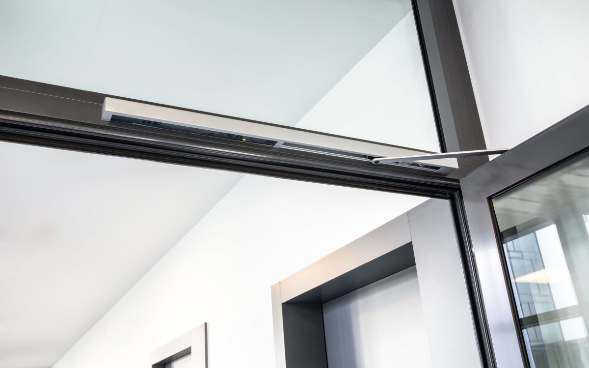 Доводчик dormakaba TS93